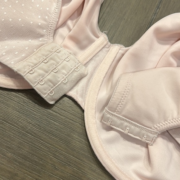 Wacoal 857303 Soft Pink 40DD - Picture 4 of 10